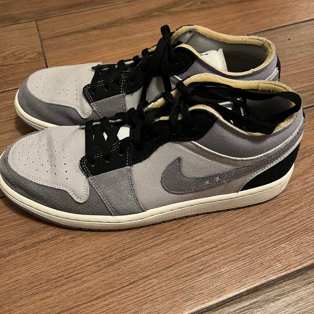 Jordan Low Men's Black and Gray Sneakers - Picture 2 of 4